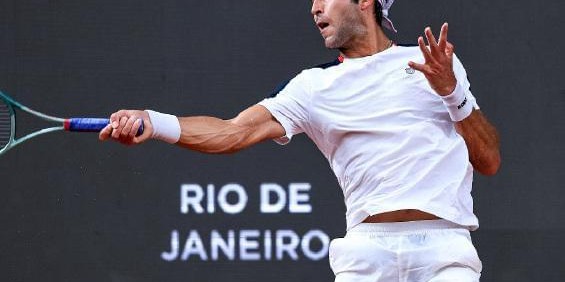 九游娱乐-阿卡淘汰卢布与菲斯争冠，高芙遭小白菜双杀，梅总向小钱抛橄榄枝