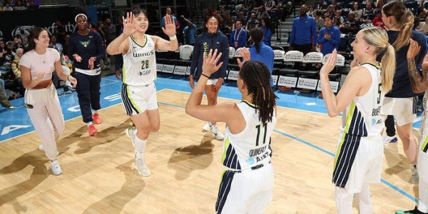 如虎添“翼”的李月汝！超级顶薪的第一分卫！